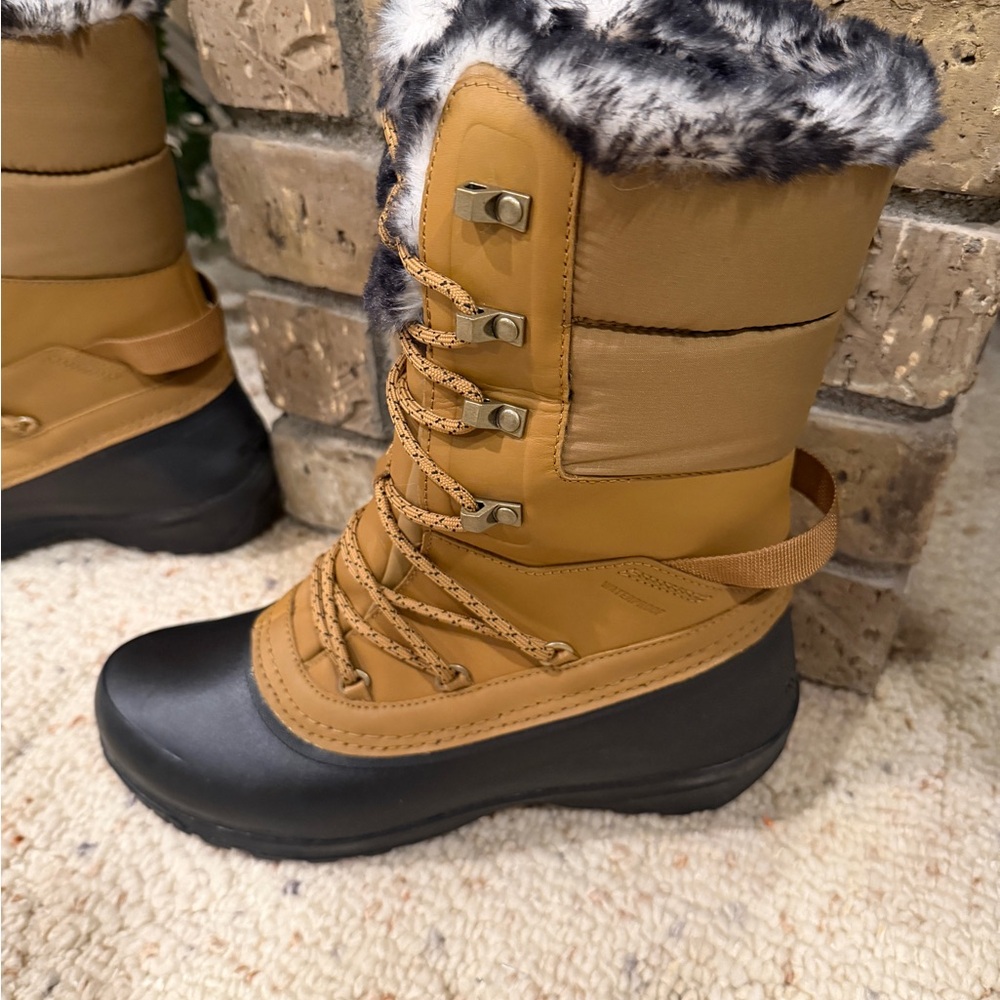 The North Face Brown‎ and Black Winter Boots Ladies Size 11 NEW In Box